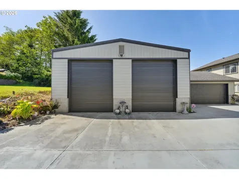 805 Lisa Place Coos Bay OR 97420