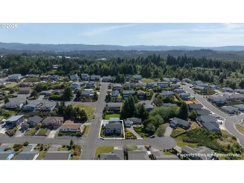 805 Lisa Place Coos Bay OR 97420