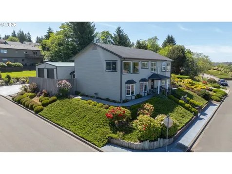 805 Lisa Place Coos Bay OR 97420
