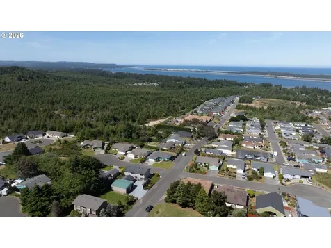 805 Lisa Place Coos Bay OR 97420