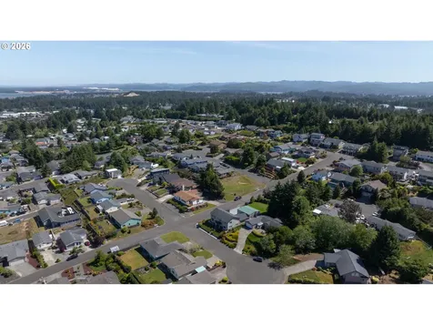 805 Lisa Place Coos Bay OR 97420