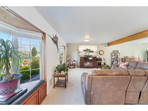 805 Lisa Place Coos Bay OR 97420