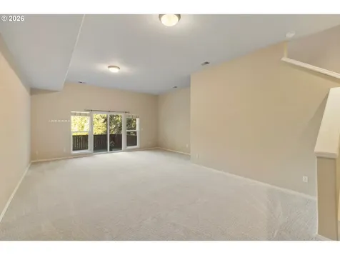 20263 Hoodview Avenue West Linn OR 97068