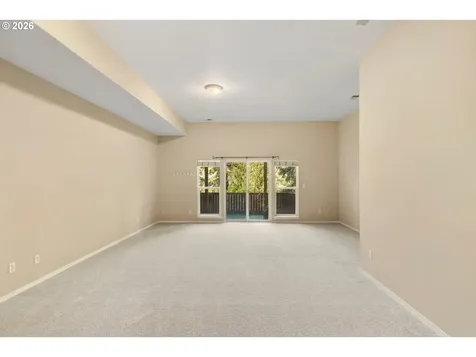 20263 Hoodview Avenue West Linn OR 97068