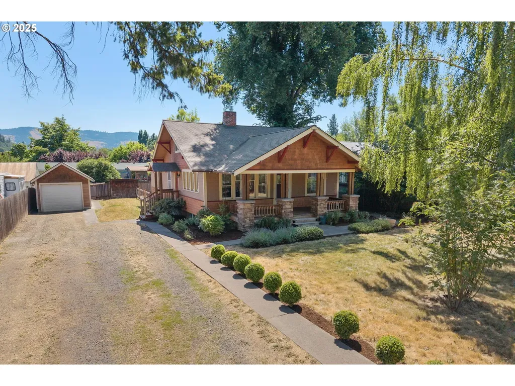 3233 Odell Highway Hood River OR 97031