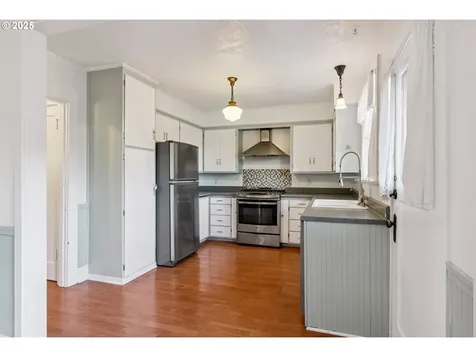 3233 Odell Highway Hood River OR 97031