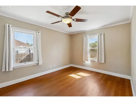 3233 Odell Highway Hood River OR 97031