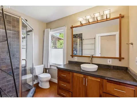 3233 Odell Highway Hood River OR 97031