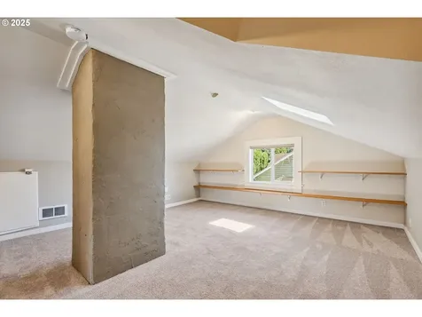 3233 Odell Highway Hood River OR 97031