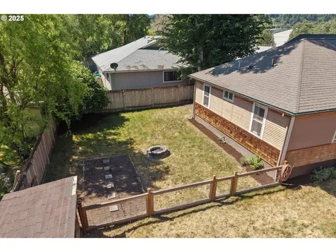 3233 Odell Highway Hood River OR 97031