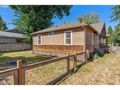 3233 Odell Highway Hood River OR 97031