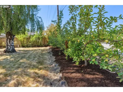 3233 Odell Highway Hood River OR 97031