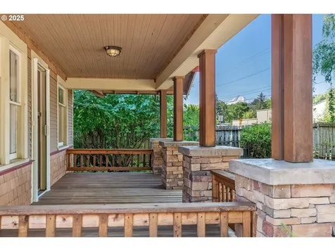 3233 Odell Highway Hood River OR 97031