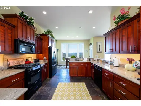 920 NE Granite Ridge Street Roseburg OR 97470