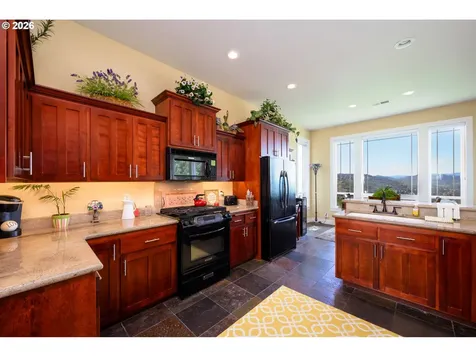 920 NE Granite Ridge Street Roseburg OR 97470