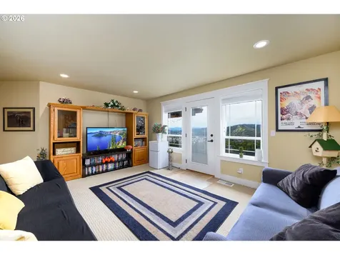 920 NE Granite Ridge Street Roseburg OR 97470