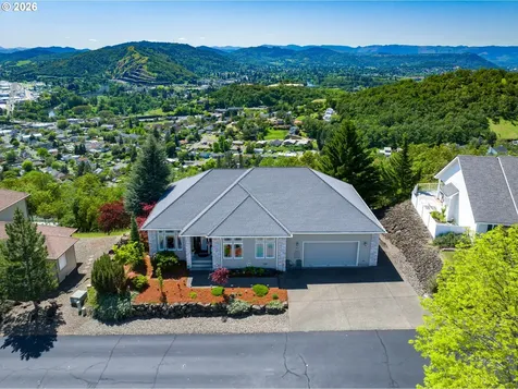920 NE Granite Ridge Street Roseburg OR 97470