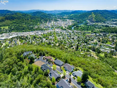 920 NE Granite Ridge Street Roseburg OR 97470