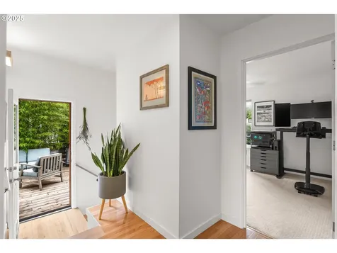 3955 NE Garfield Avenue Portland OR 97212