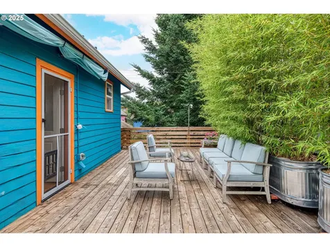 3955 NE Garfield Avenue Portland OR 97212