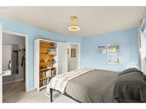 3955 NE Garfield Avenue Portland OR 97212
