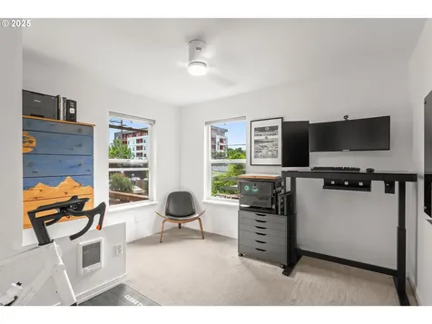 3955 NE Garfield Avenue Portland OR 97212