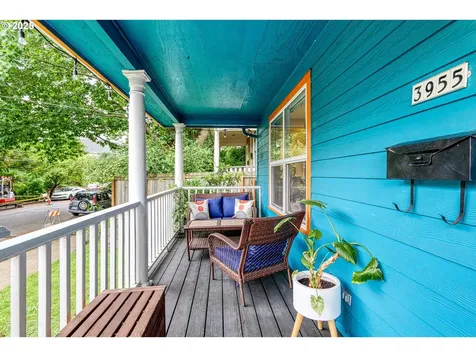 3955 NE Garfield Avenue Portland OR 97212