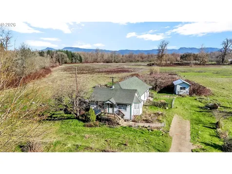 1125 E Beacon Drive Eugene OR 97404