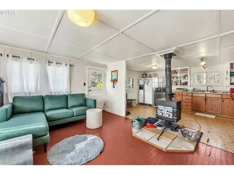1125 E Beacon Drive Eugene OR 97404
