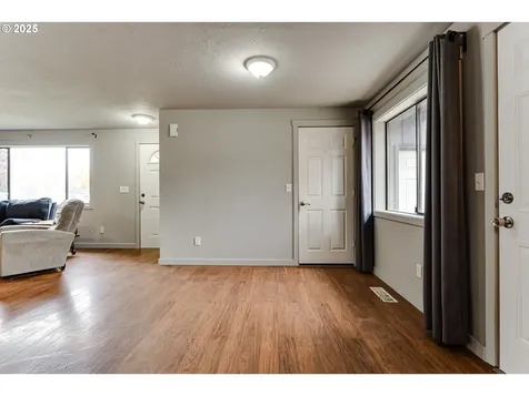 460 Meadow Lane Creswell OR 97426