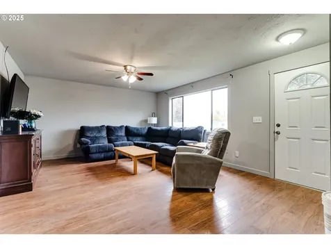 460 Meadow Lane Creswell OR 97426