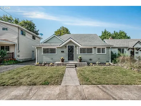 6911 SE Cora Street Portland OR 97206