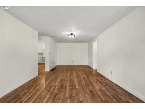 6911 SE Cora Street Portland OR 97206
