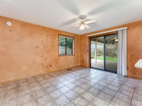 4928 NE 145th Avenue Vancouver WA 98682
