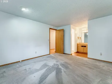 4928 NE 145th Avenue Vancouver WA 98682