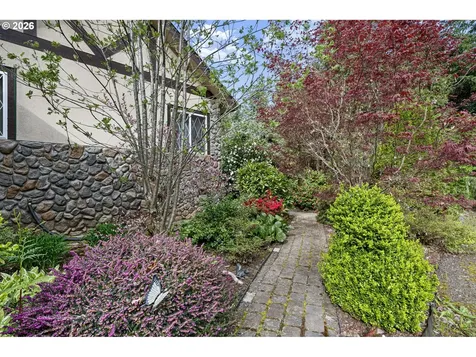 39428 Jasper Lowell Road Lowell OR 97452