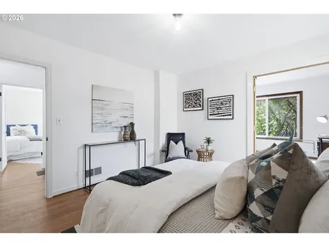 4526 NE Oregon Street Portland OR 97213