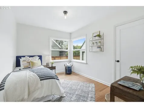 4526 NE Oregon Street Portland OR 97213