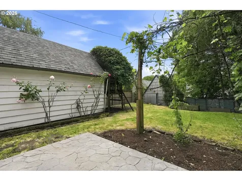 4526 NE Oregon Street Portland OR 97213