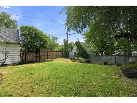 4526 NE Oregon Street Portland OR 97213