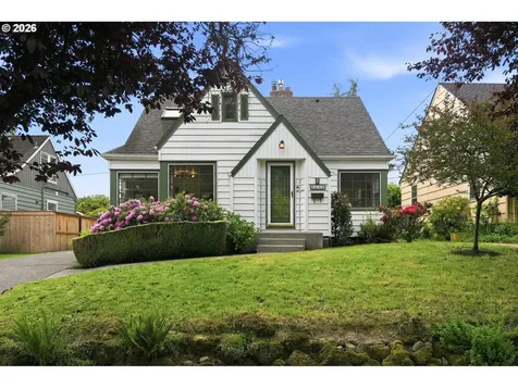 4526 NE Oregon Street Portland OR 97213
