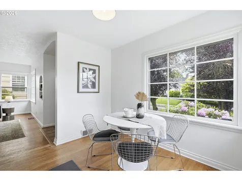 4526 NE Oregon Street Portland OR 97213