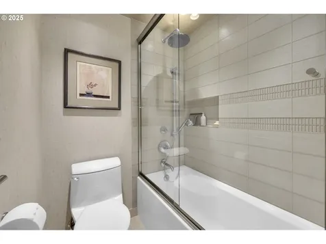 3980 N Shasta Loop Eugene OR 97405