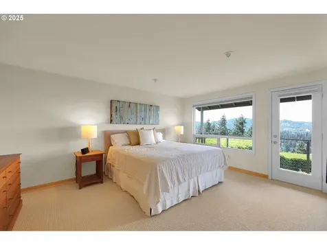 3980 N Shasta Loop Eugene OR 97405