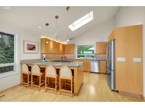 3980 N Shasta Loop Eugene OR 97405
