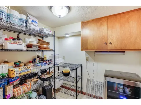 4621 NE Royal Court Portland OR 97213