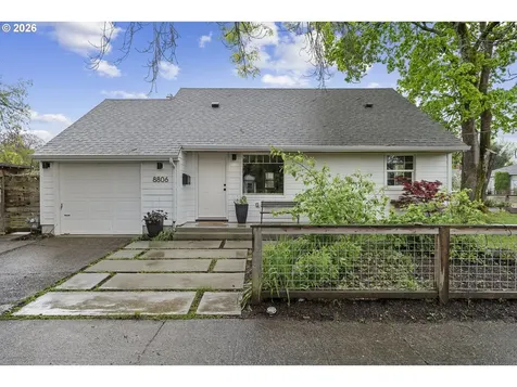 8806 SE Taylor Street Portland OR 97216