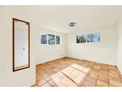82537 Greenwood Street Creswell OR 97426