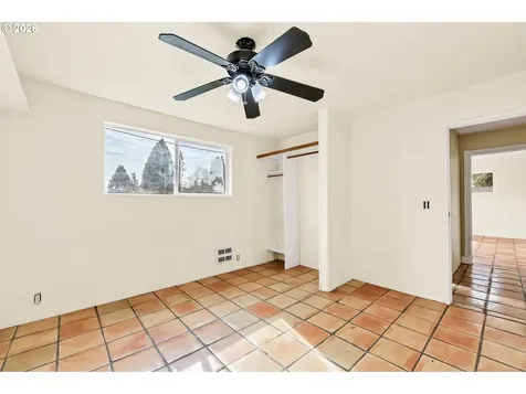 82537 Greenwood Street Creswell OR 97426