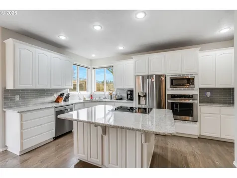 312 NW Pacific Grove Drive Beaverton OR 97006